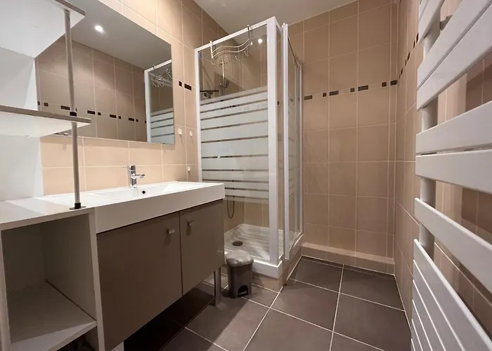 3* Pres Les Sables-d'olonne, 2 Chambres, Garage, Equipements Complets - Fr-1-197-553 *