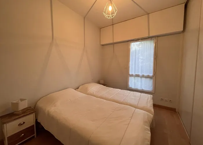 3* Pres Les Sables-d'olonne, 2 Chambres, Garage, Equipements Complets - Fr-1-197-553